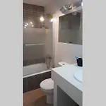 Con Terraza Garaje Y Wifi