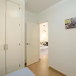 Con Terraza Garaje Y Wifi 아파트